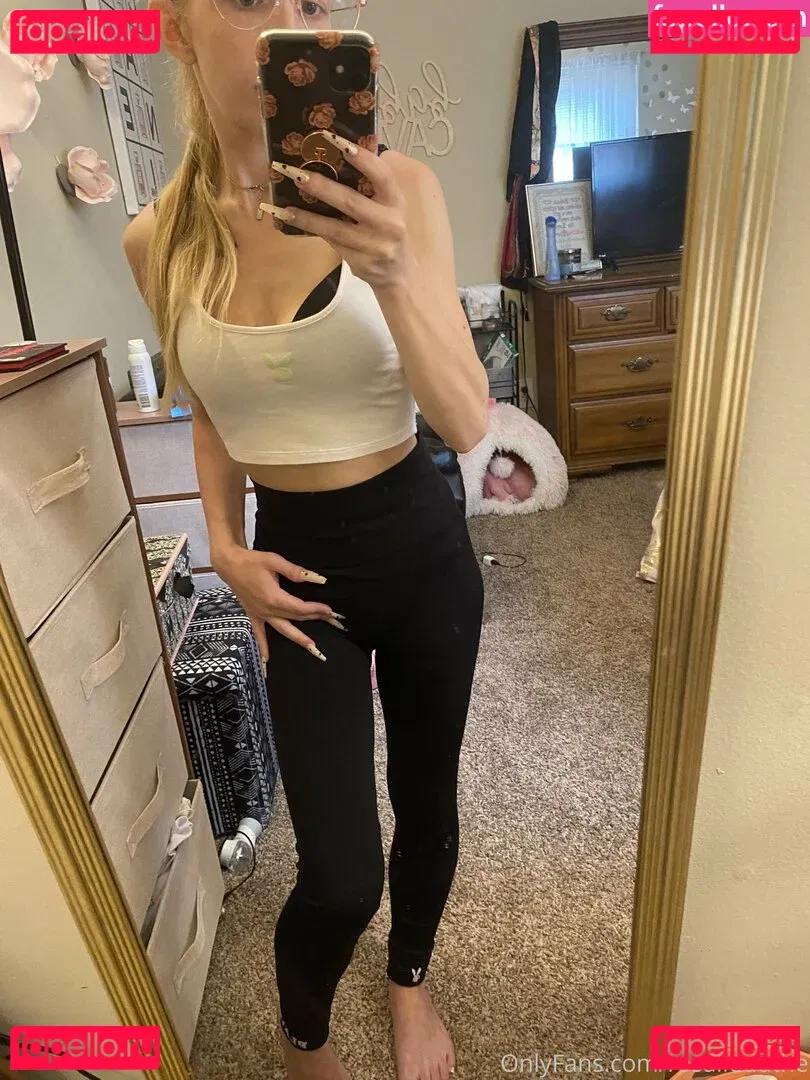 rosalieduthe Onlyfans Photo Gallery 