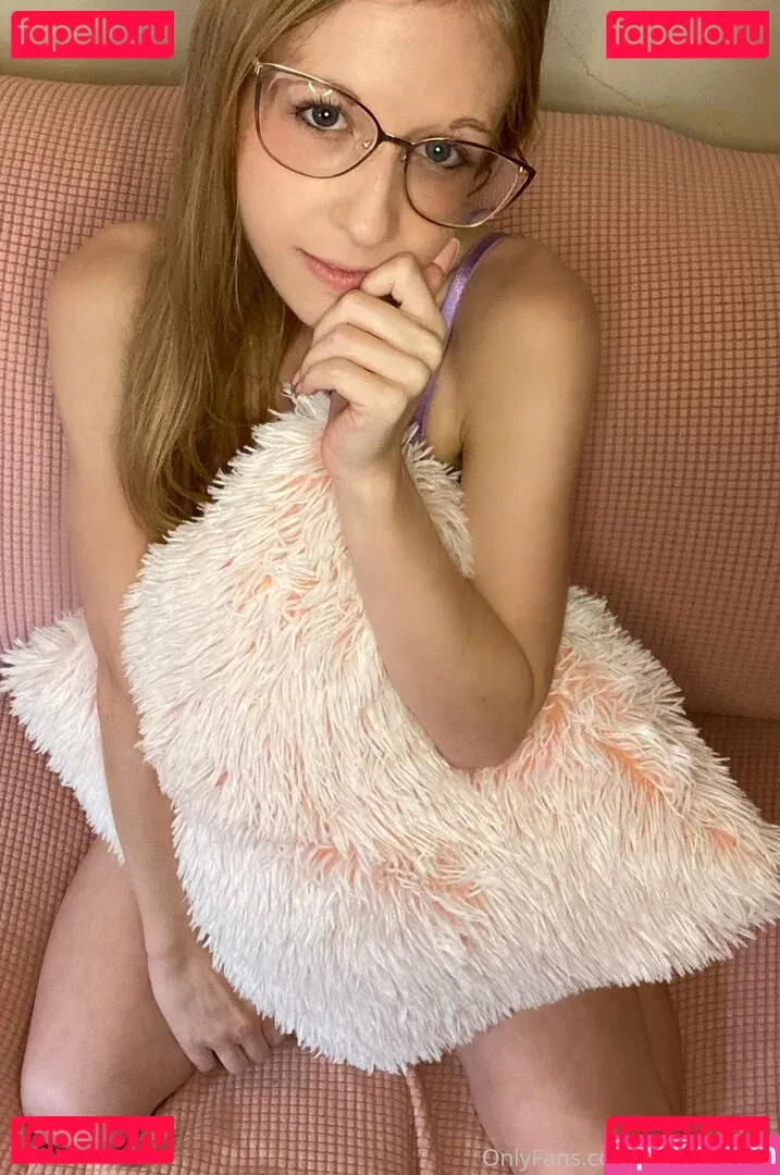 rosalieduthe Onlyfans Photo Gallery 