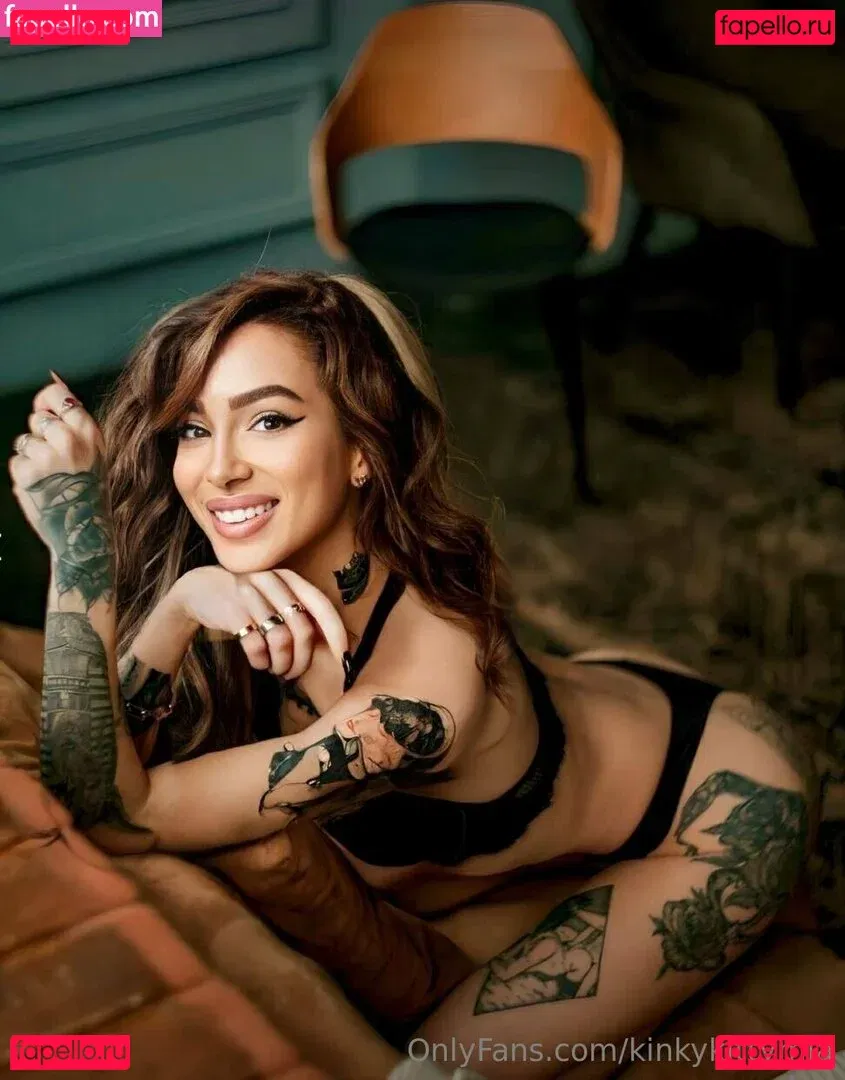 kinkykittymia Onlyfans Photo Gallery 