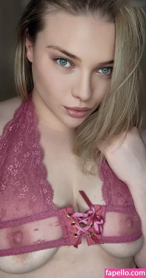 Neevi Onlyfans Photo Gallery 