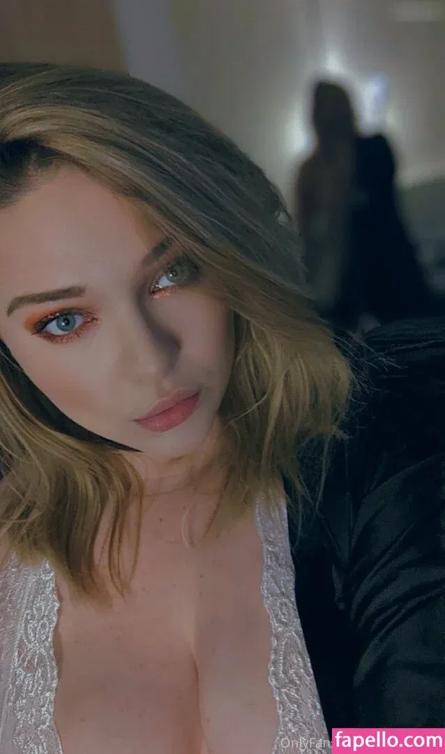 Neevi Onlyfans Photo Gallery 