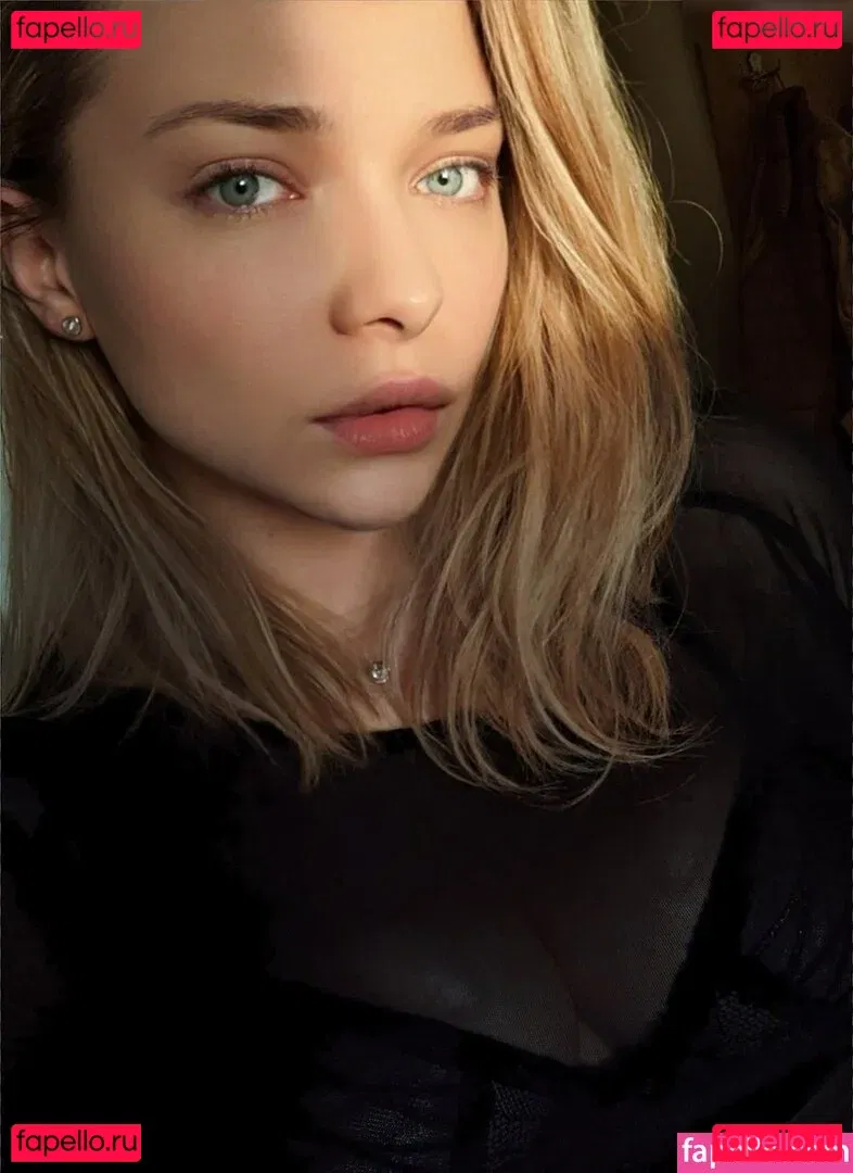 Neevi Onlyfans Photo Gallery 