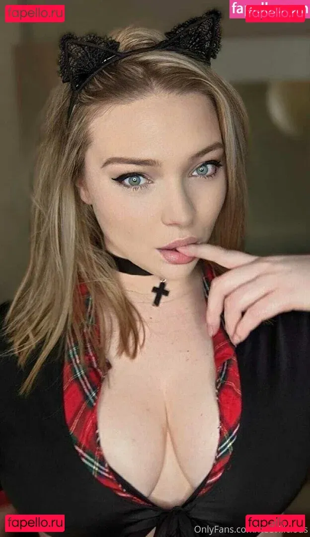 Neevi Onlyfans Photo Gallery 