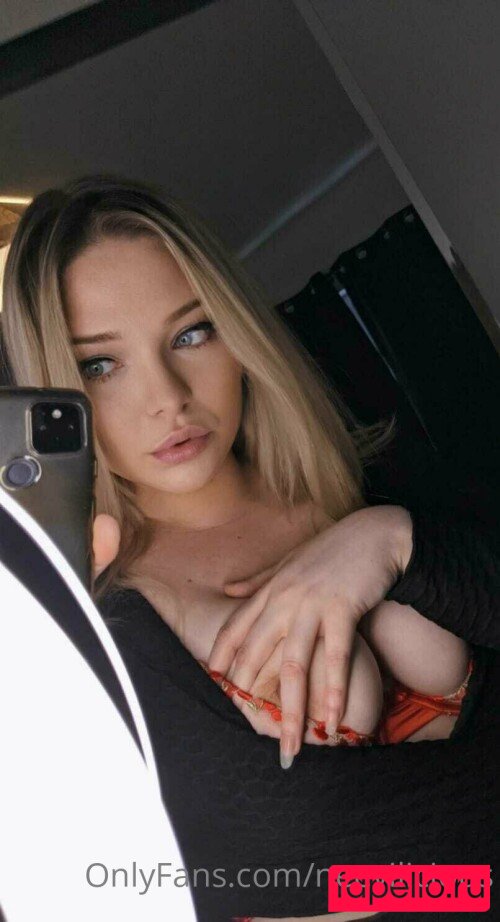 Neevi Onlyfans Photo Gallery 