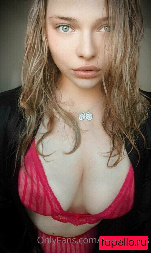 Neevi Onlyfans Photo Gallery 