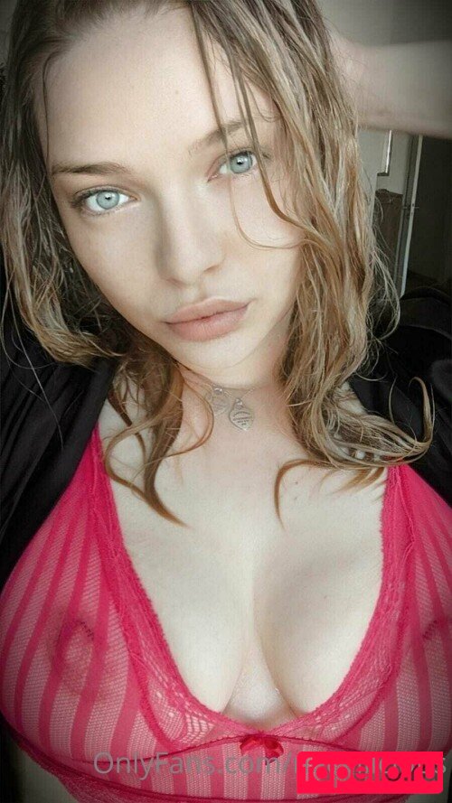 Neevi Onlyfans Photo Gallery 