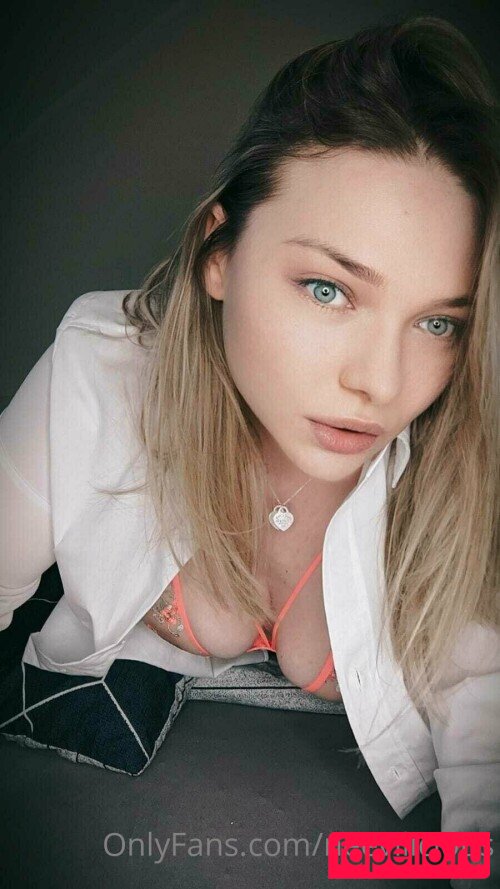 Neevi Onlyfans Photo Gallery 