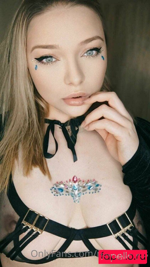 Neevi Onlyfans Photo Gallery 