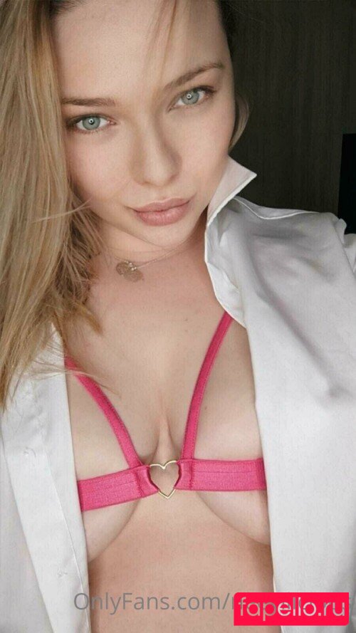 Neevi Onlyfans Photo Gallery 