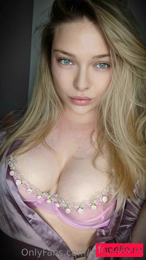 Neevi Onlyfans Photo Gallery 