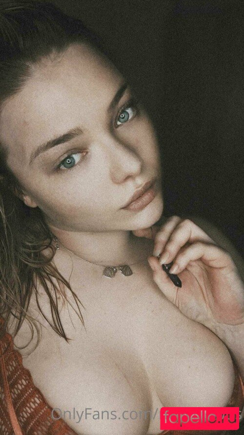 Neevi Onlyfans Photo Gallery 