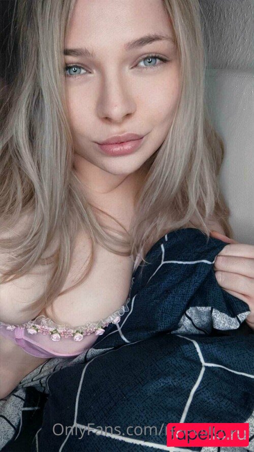 Neevi Onlyfans Photo Gallery 