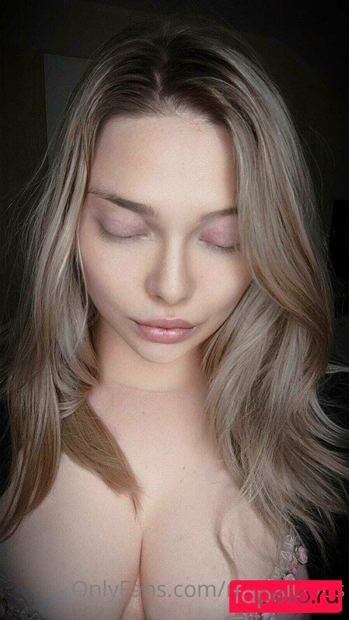 Neevi Onlyfans Photo Gallery 