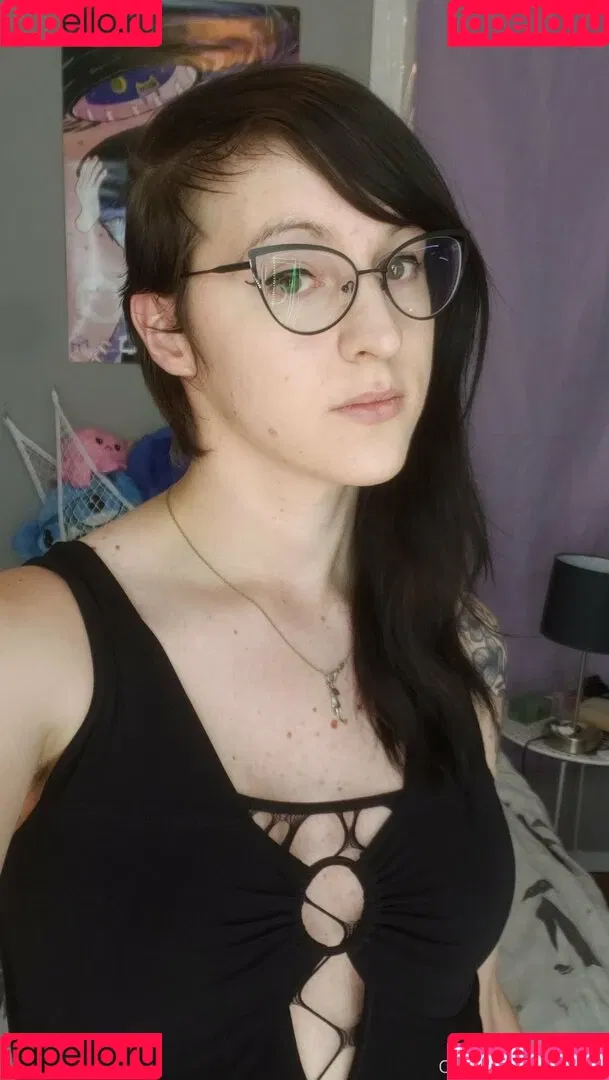 gothravemom Onlyfans Photo Gallery 