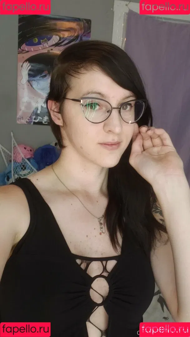 gothravemom Onlyfans Photo Gallery 