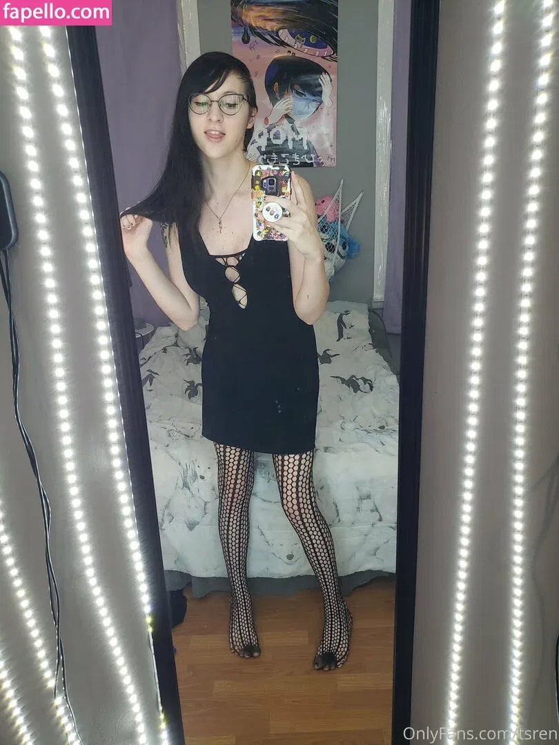 gothravemom Onlyfans Photo Gallery 