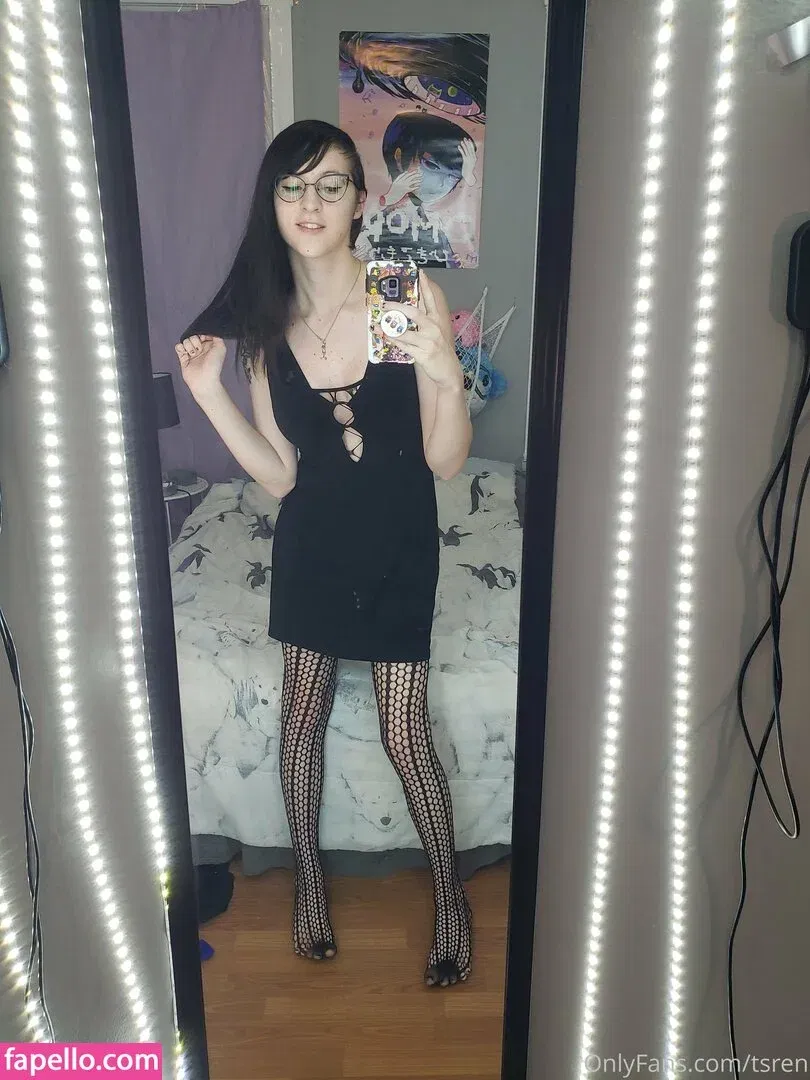 gothravemom Onlyfans Photo Gallery 