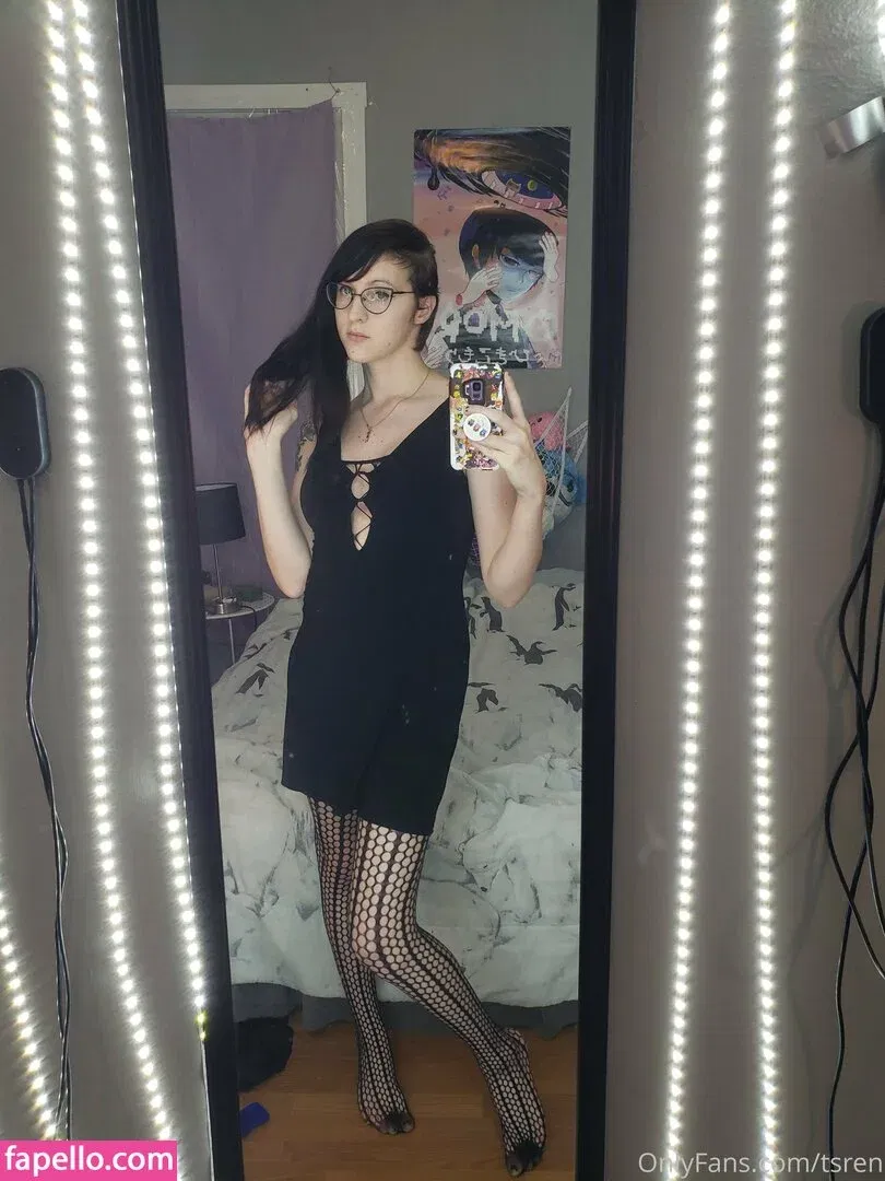 gothravemom Onlyfans Photo Gallery 