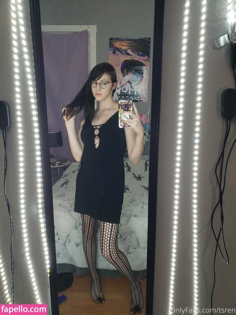 gothravemom Onlyfans Photo Gallery 