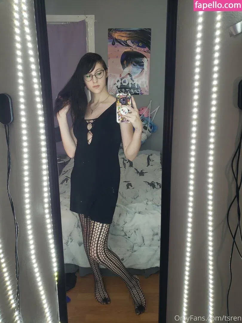 gothravemom Onlyfans Photo Gallery 