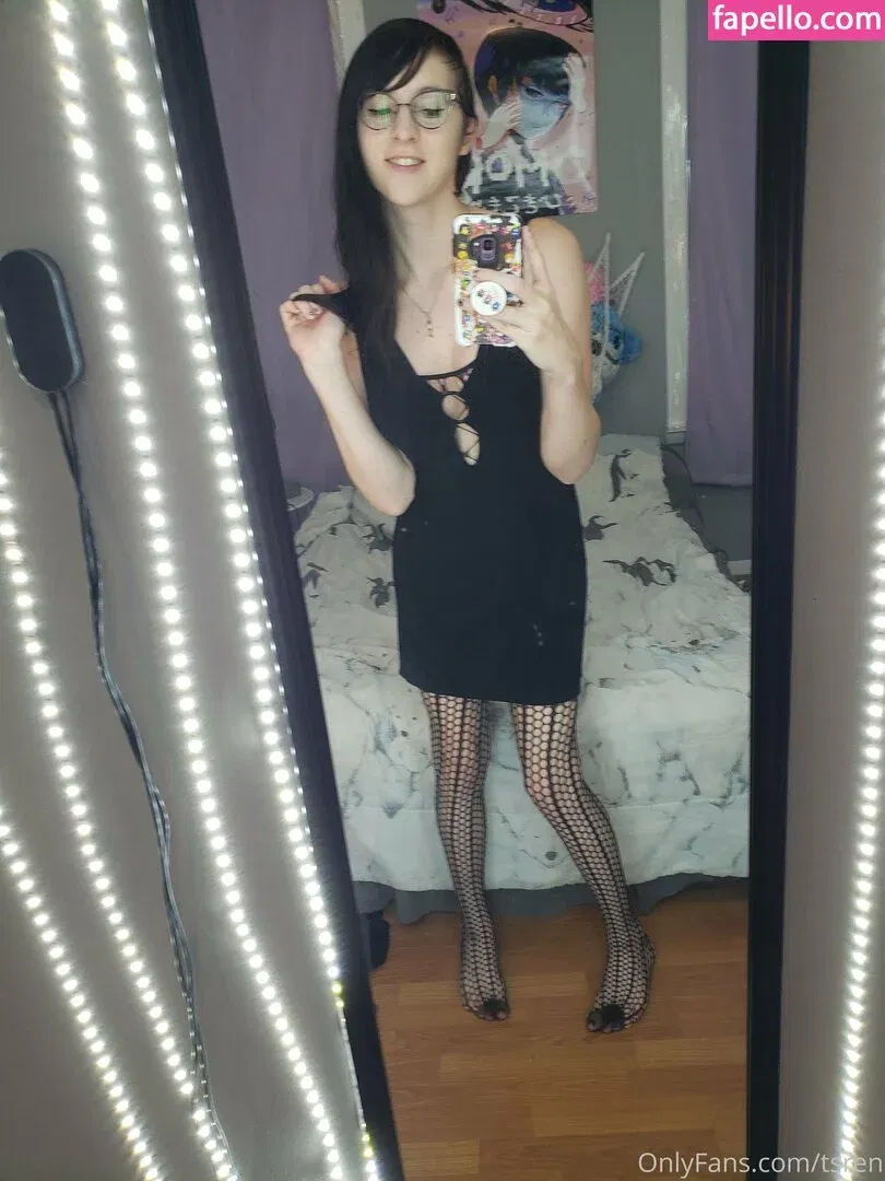 gothravemom Onlyfans Photo Gallery 