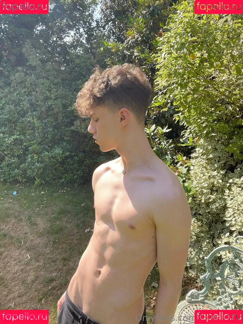 kiekie18x Onlyfans Photo Gallery 