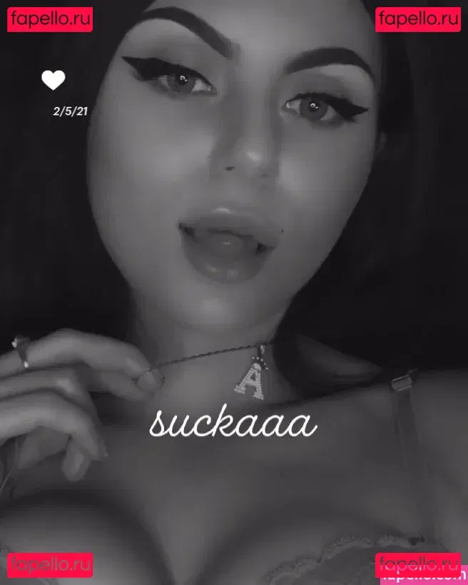 Honeyybabyydk Onlyfans Photo Gallery 