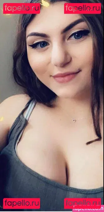 Honeyybabyydk Onlyfans Photo Gallery 