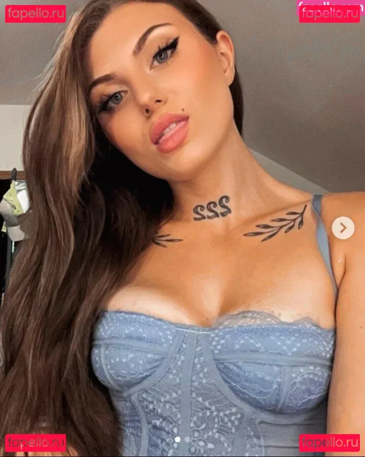 Honeyybabyydk Onlyfans Photo Gallery 