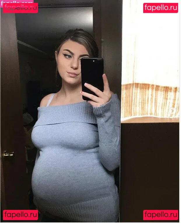 Honeyybabyydk Onlyfans Photo Gallery 