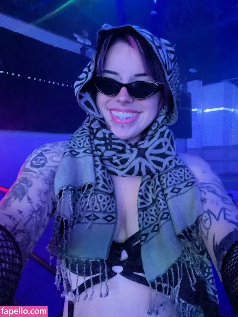 Souredpineapple Onlyfans Photo Gallery 