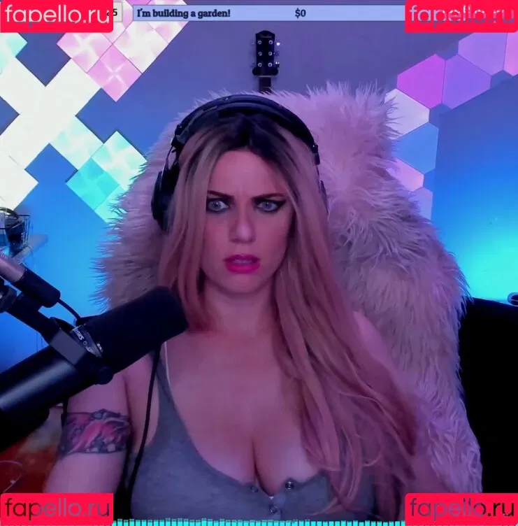 scxrlet64 Onlyfans Photo Gallery 