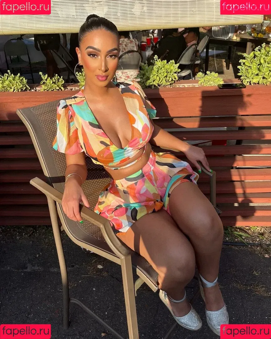 Omaima Benamre Onlyfans Photo Gallery 