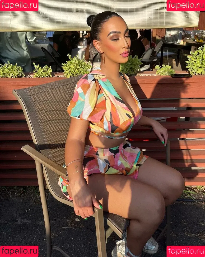 Omaima Benamre Onlyfans Photo Gallery 