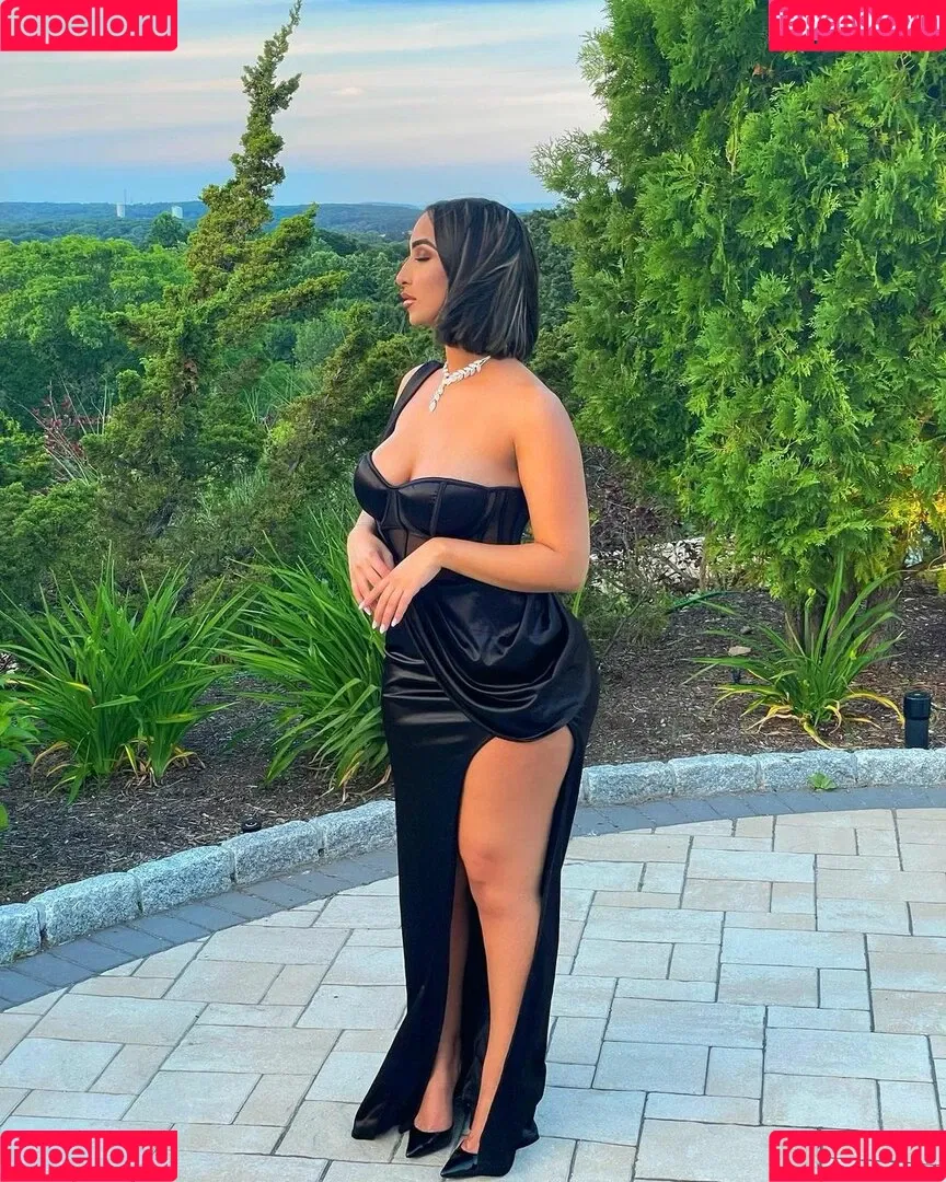Omaima Benamre Onlyfans Photo Gallery 