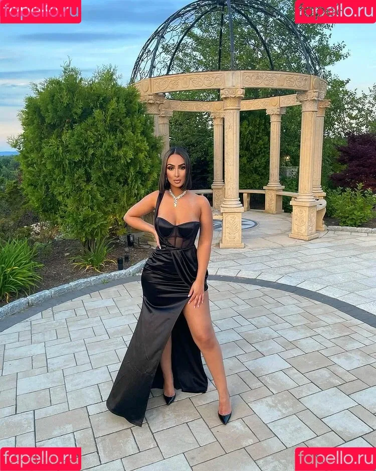 Omaima Benamre Onlyfans Photo Gallery 