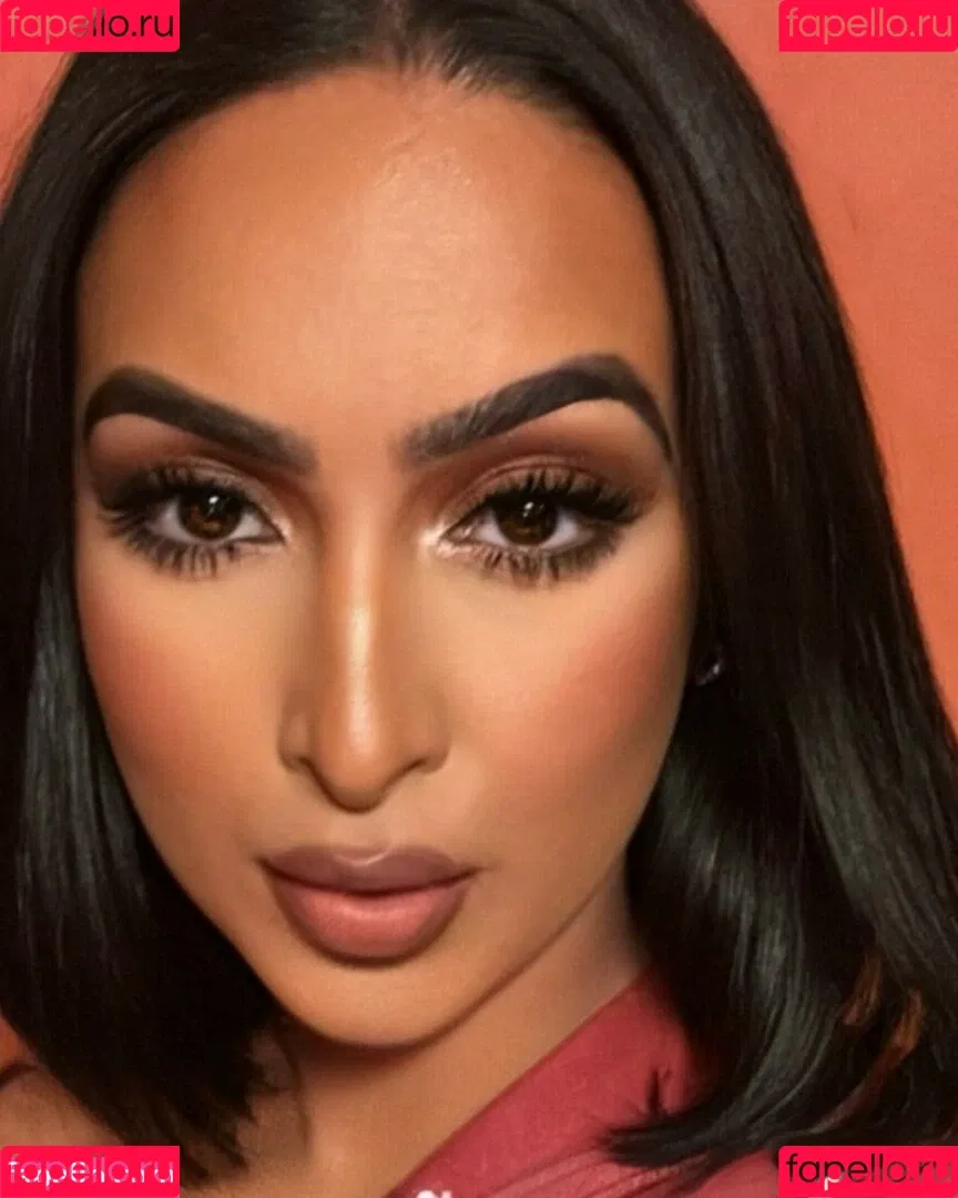 Omaima Benamre Onlyfans Photo Gallery 