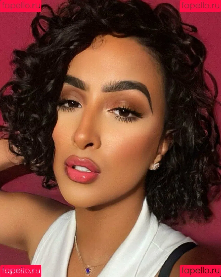 Omaima Benamre Onlyfans Photo Gallery 