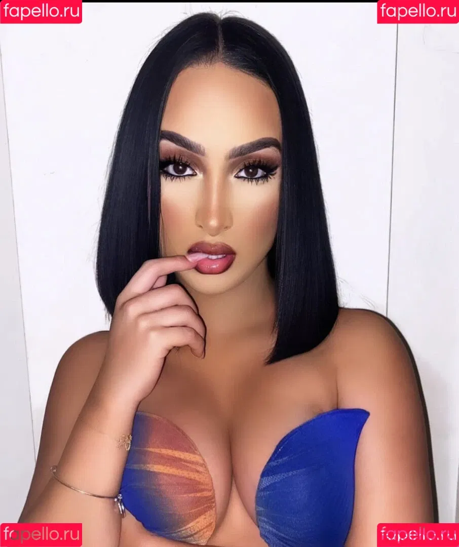 Omaima Benamre Onlyfans Photo Gallery 