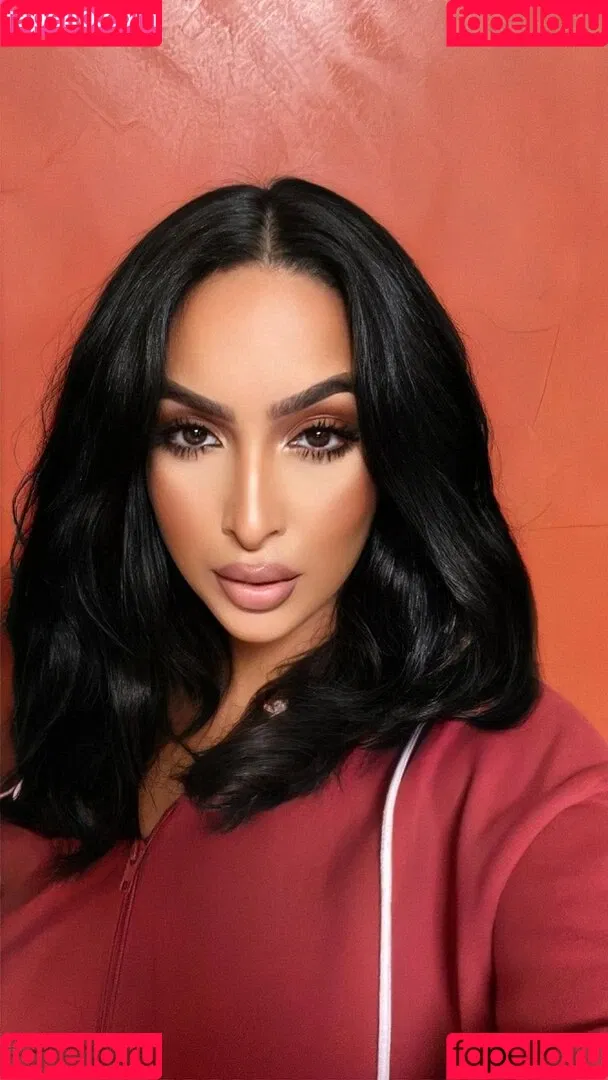 Omaima Benamre Onlyfans Photo Gallery 