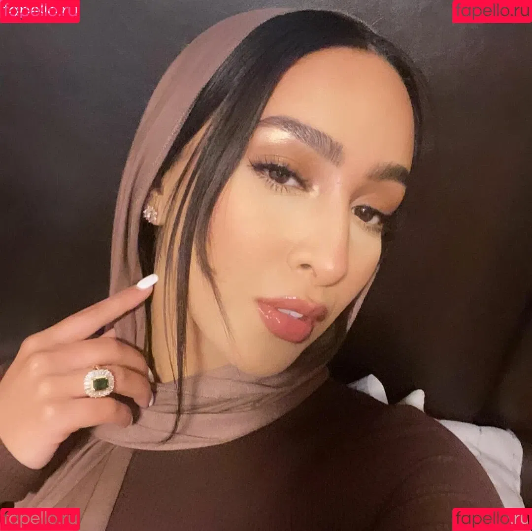 Omaima Benamre Onlyfans Photo Gallery 