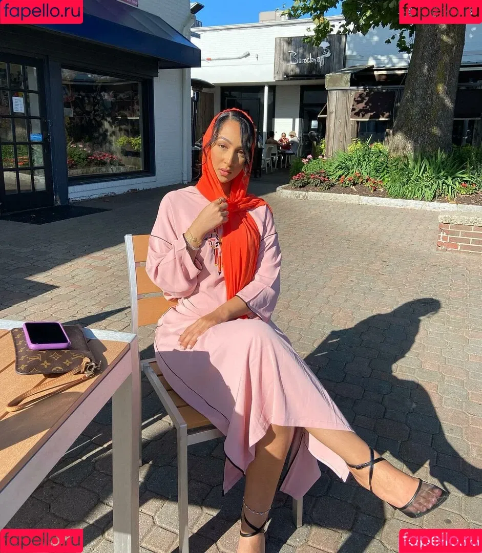 Omaima Benamre Onlyfans Photo Gallery 
