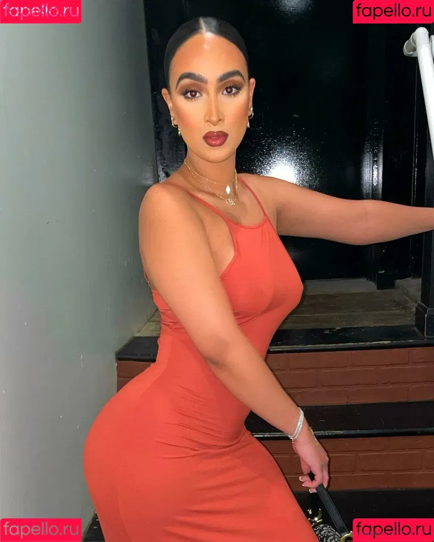 Omaima Benamre Onlyfans Photo Gallery 