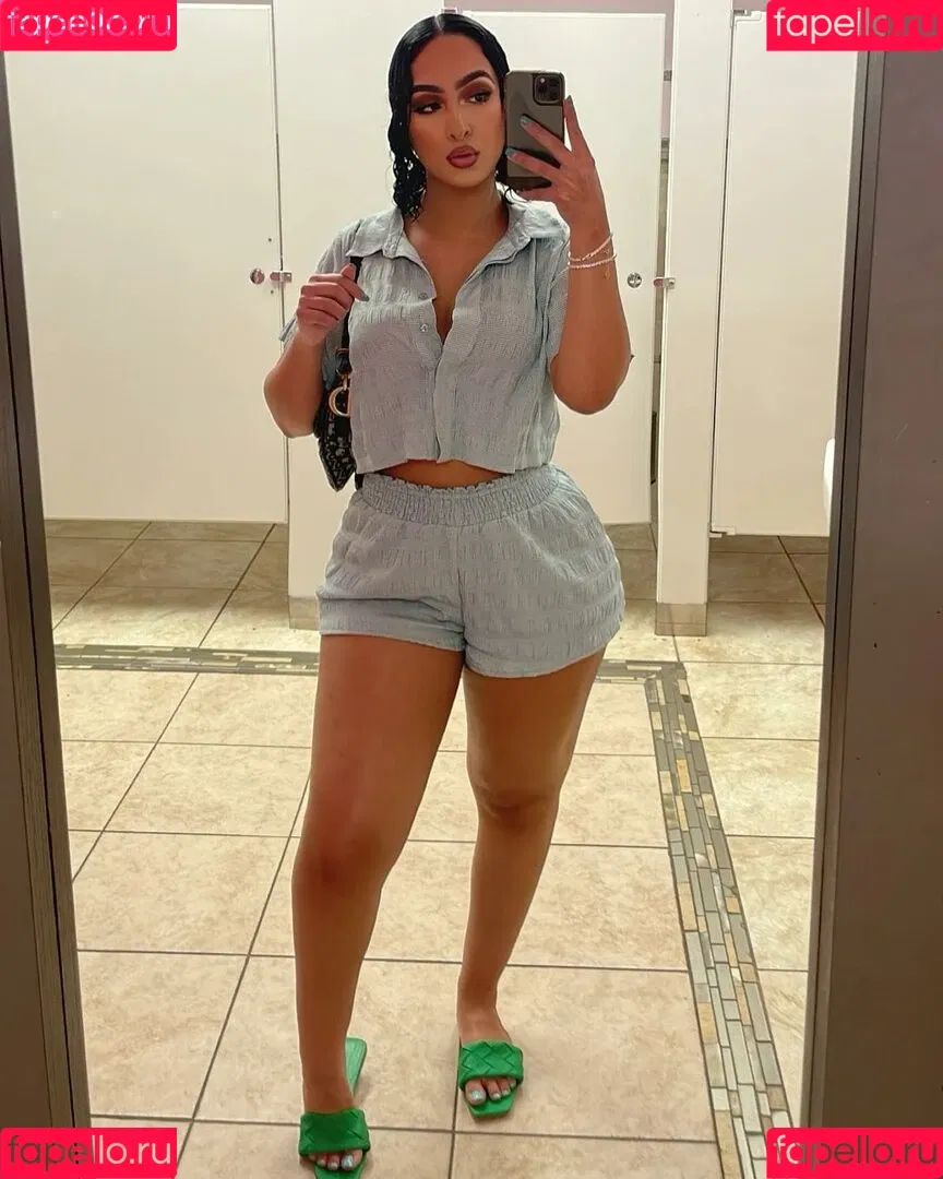 Omaima Benamre Onlyfans Photo Gallery 