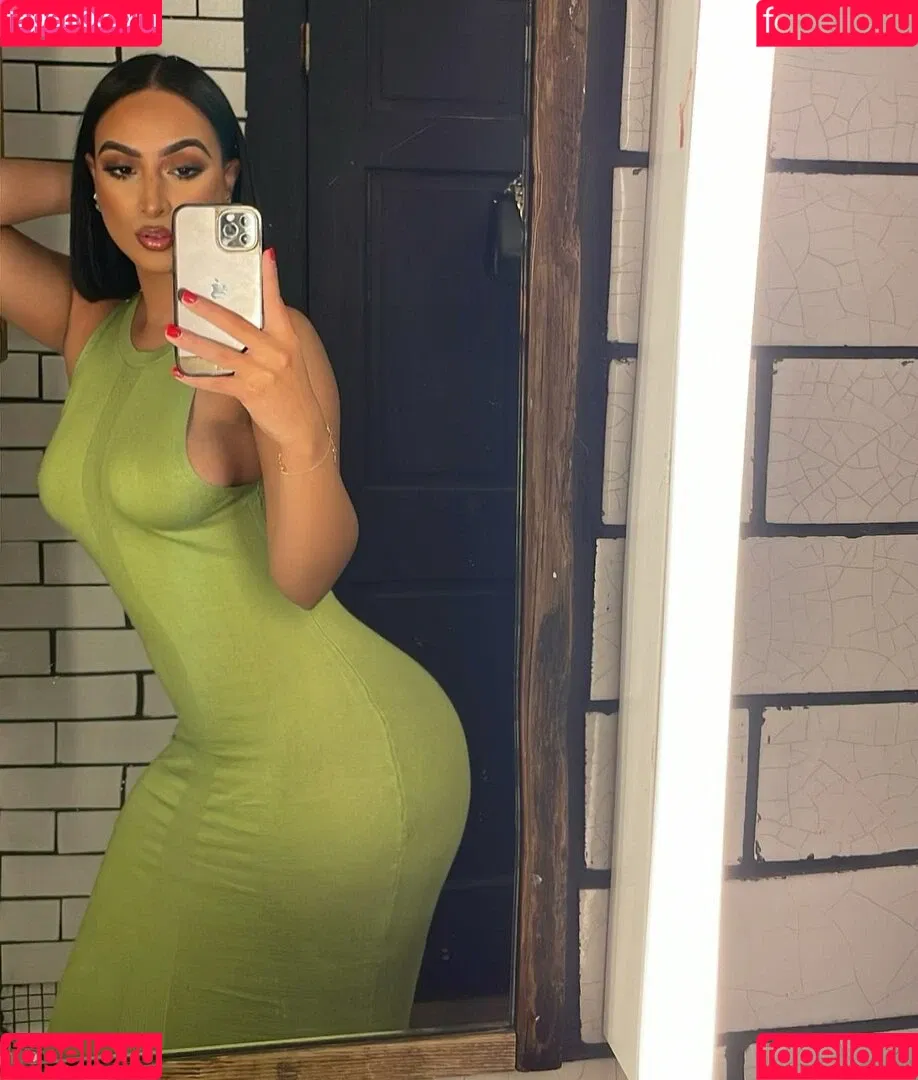 Omaima Benamre Onlyfans Photo Gallery 