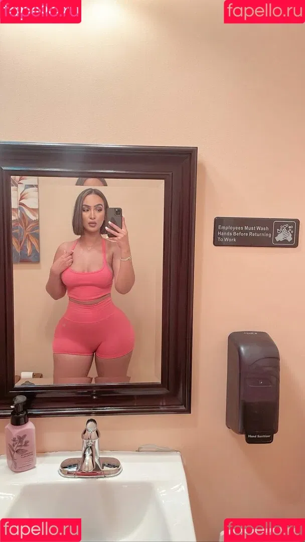 Omaima Benamre Onlyfans Photo Gallery 