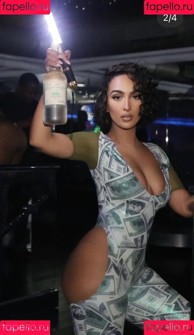 Omaima Benamre Onlyfans Photo Gallery 