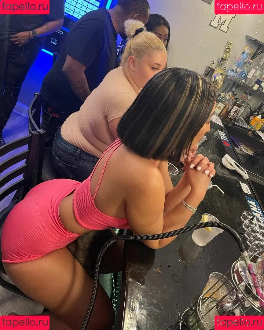 Omaima Benamre Onlyfans Photo Gallery 