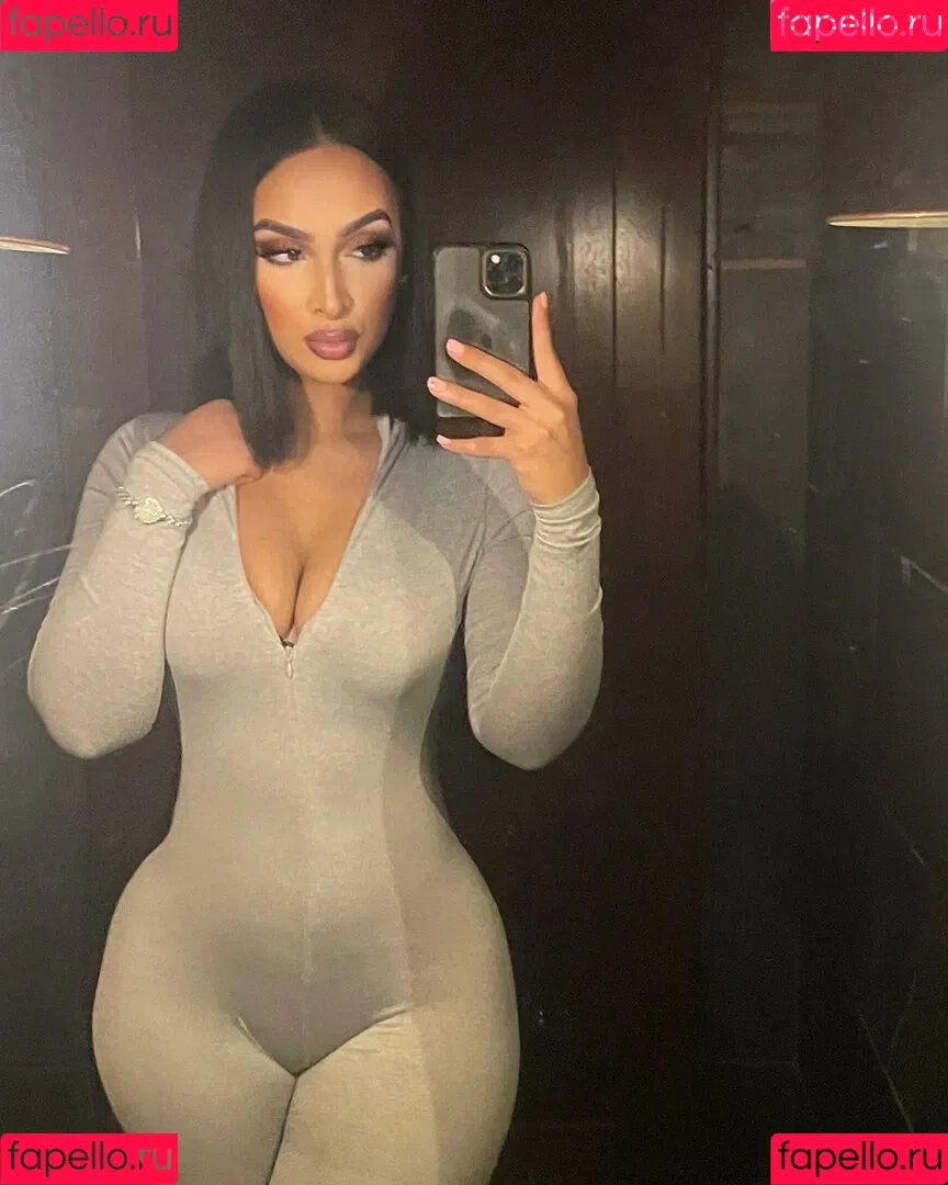 Omaima Benamre Onlyfans Photo Gallery 