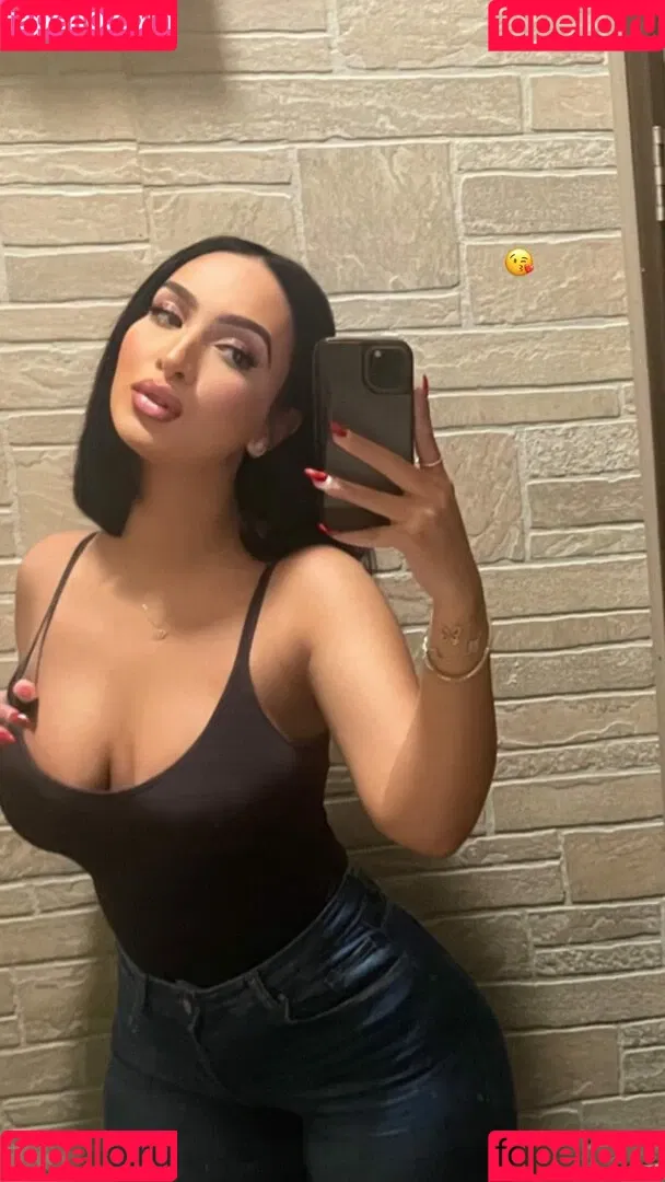 Omaima Benamre Onlyfans Photo Gallery 
